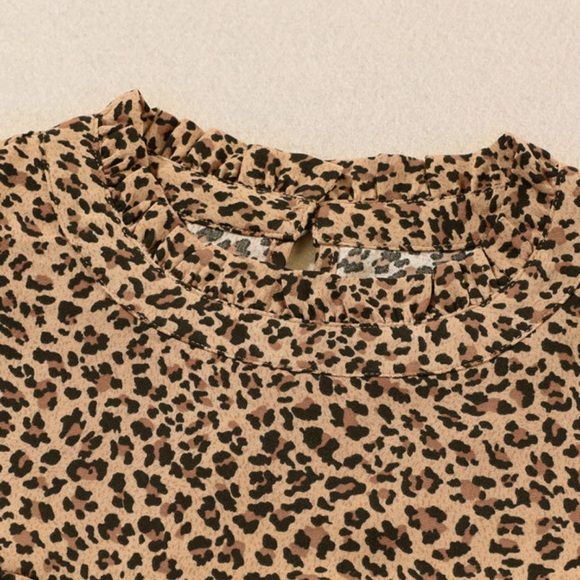 Leopard Print Long Sleeve Women's Top - Picture 4 of 5